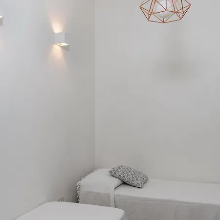 Lantana Villa
