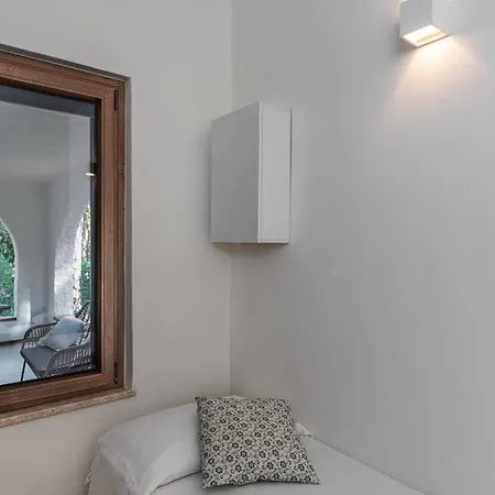 Lantana Villa Pula